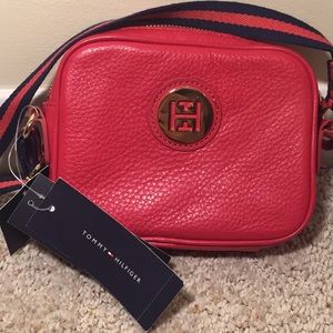 Tommy Hilfiger Camera Bag NWT